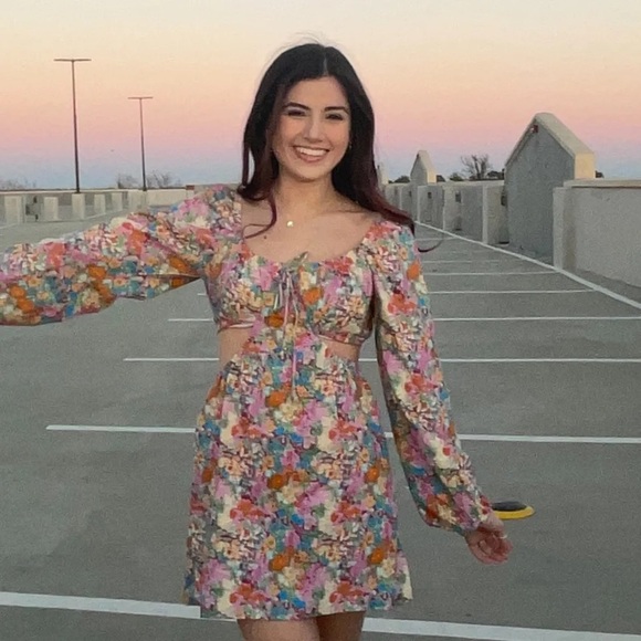 Wild fable Fit & Flare Long Sleeve Floral Cutout Dress. Size M - Picture 5 of 14